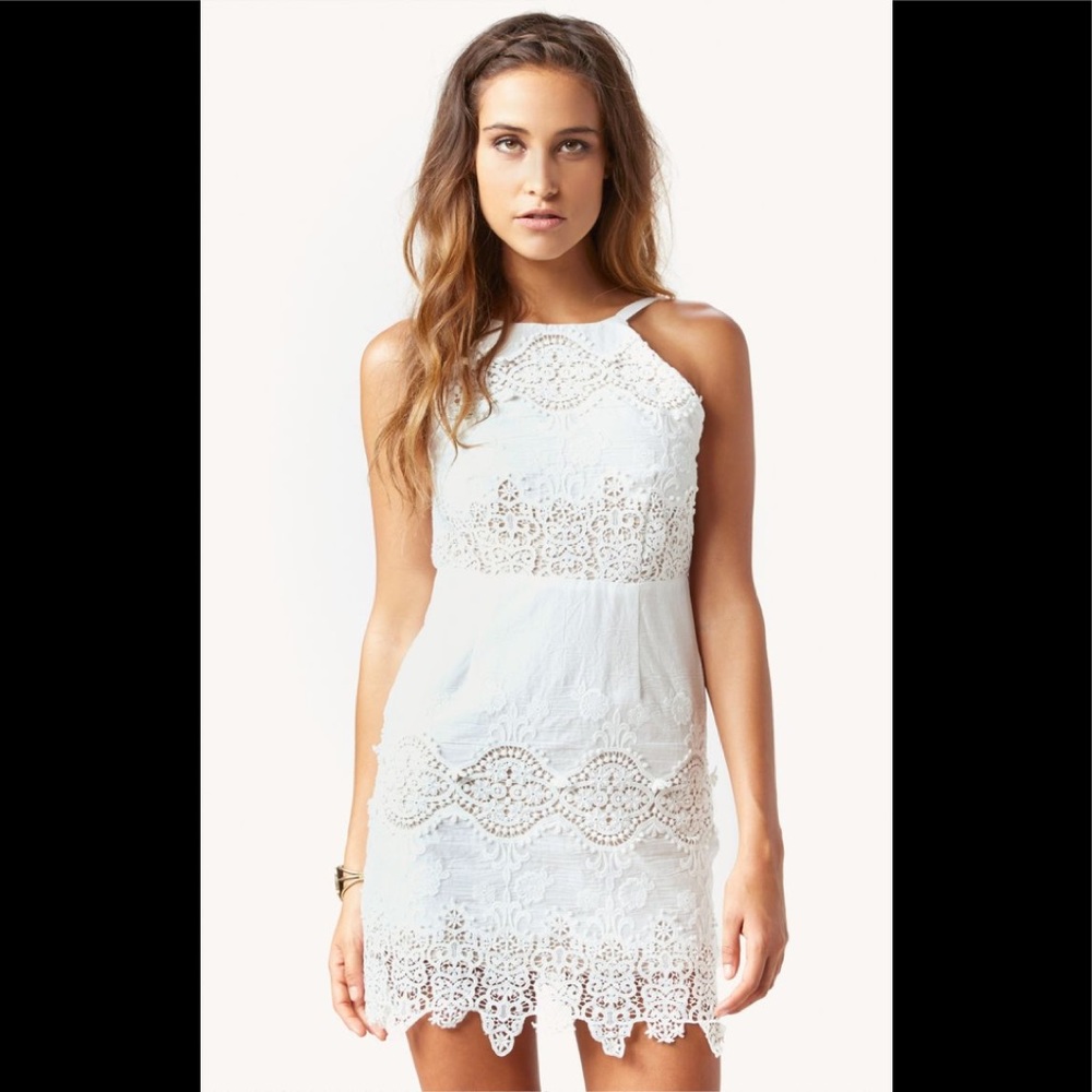 Short white dress